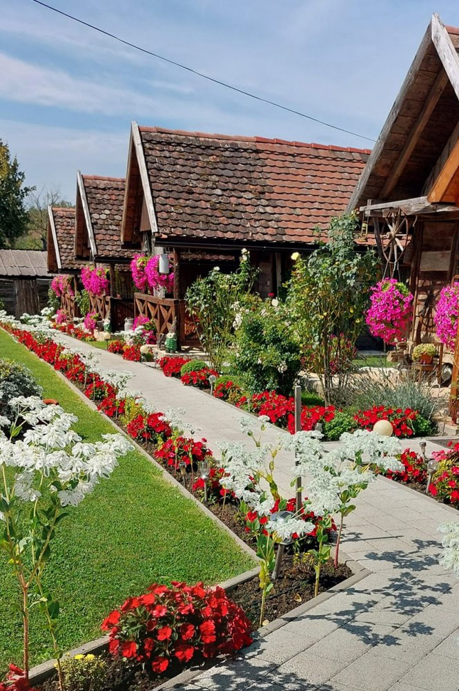 Етно село "Еден"