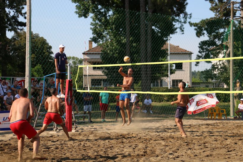 Одбојка на пијеску