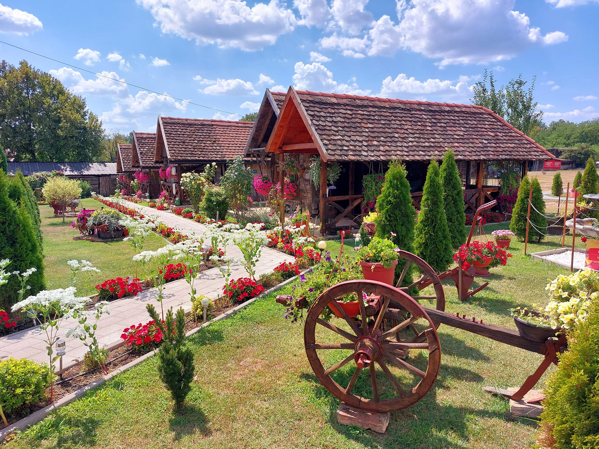 Етно село "Еден"